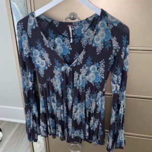 Free People Indigo Blue and Cream Floral long sleeve top!  XS